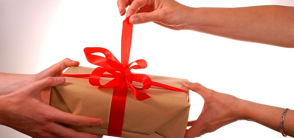 Чем удивить на 8 Марта: 10 подарков для женщин