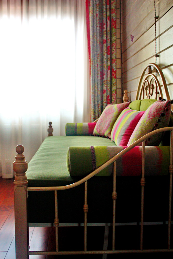 Чехол на диванчик и подушки
