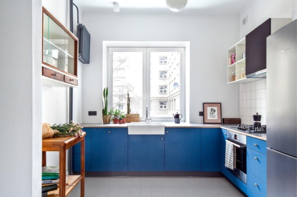  Кухня/столовая в  цветах:   Белый, Светло-серый, Синий.  Кухня/столовая в  .